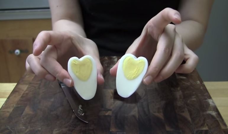 Jak udělat srdíčko z vajíčka